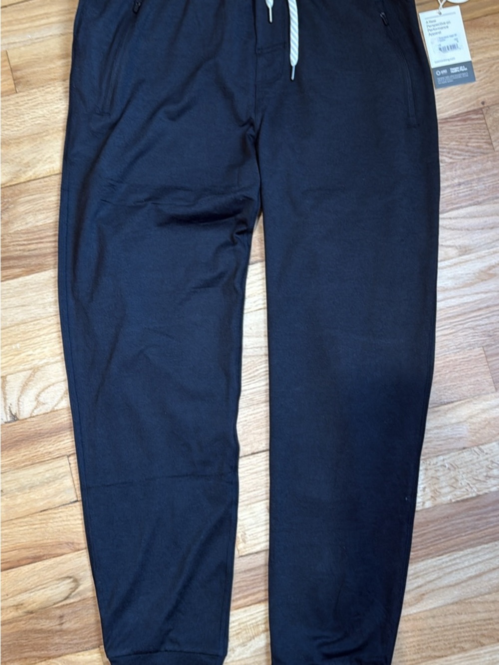 Vuori Black performance Jogger Sweatpants - Drawstring Waist